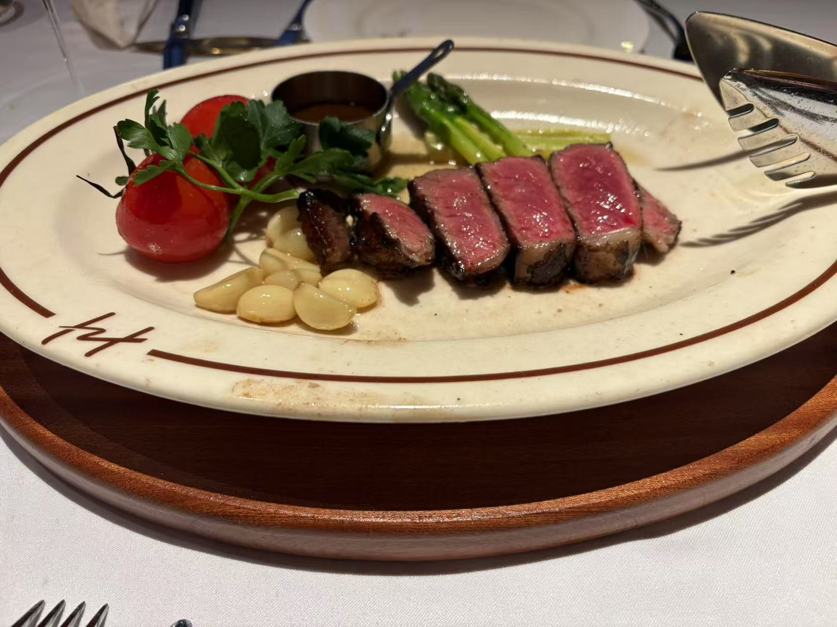 布吉-畔山牛排馆